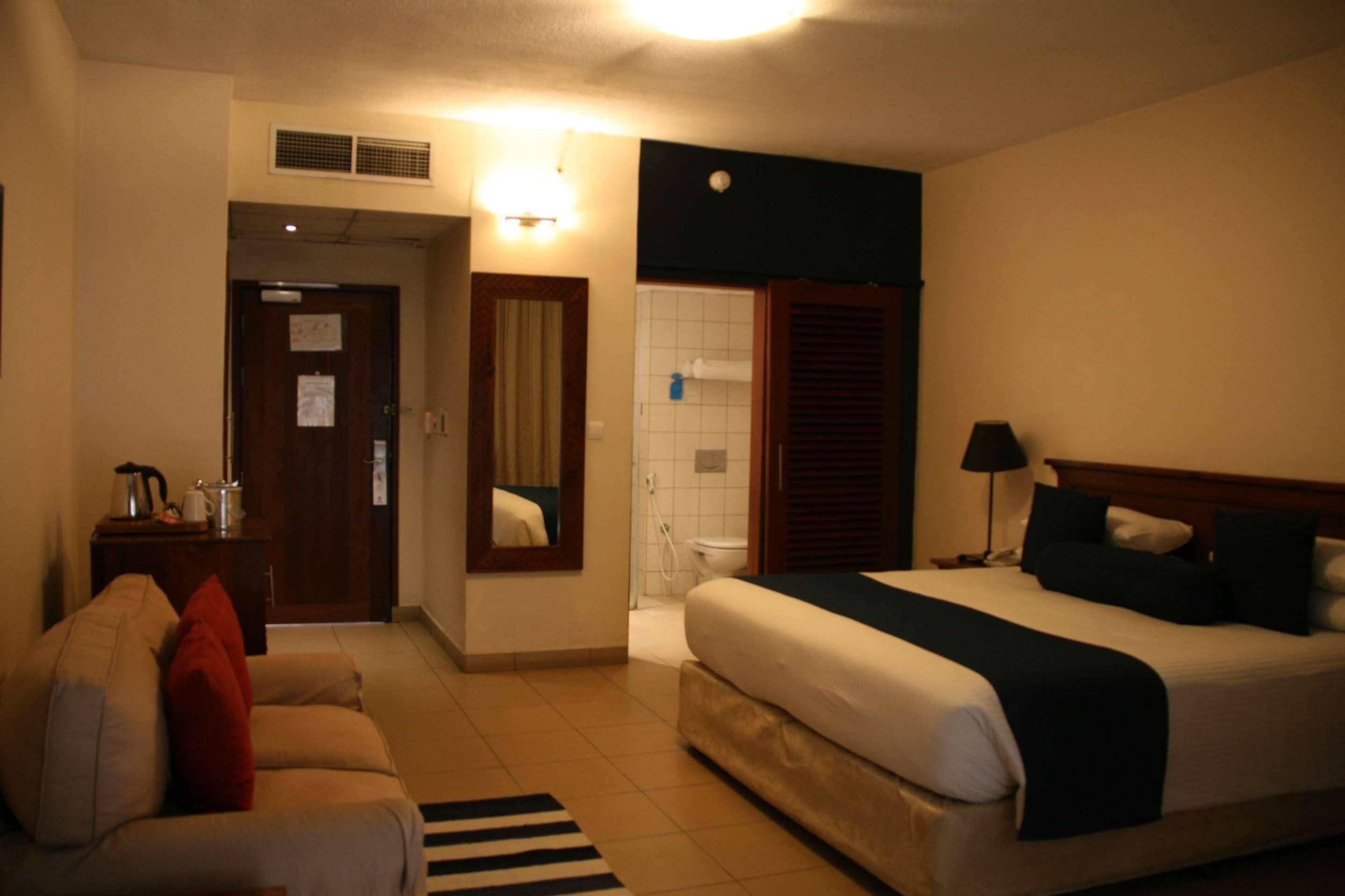 Coral Beach Hotel Νταρ ες Σαλάμ Εξωτερικό φωτογραφία