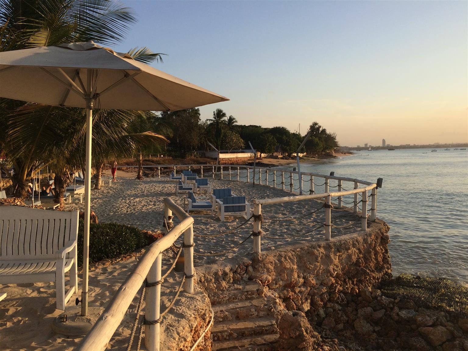 Coral Beach Hotel Νταρ ες Σαλάμ Εξωτερικό φωτογραφία