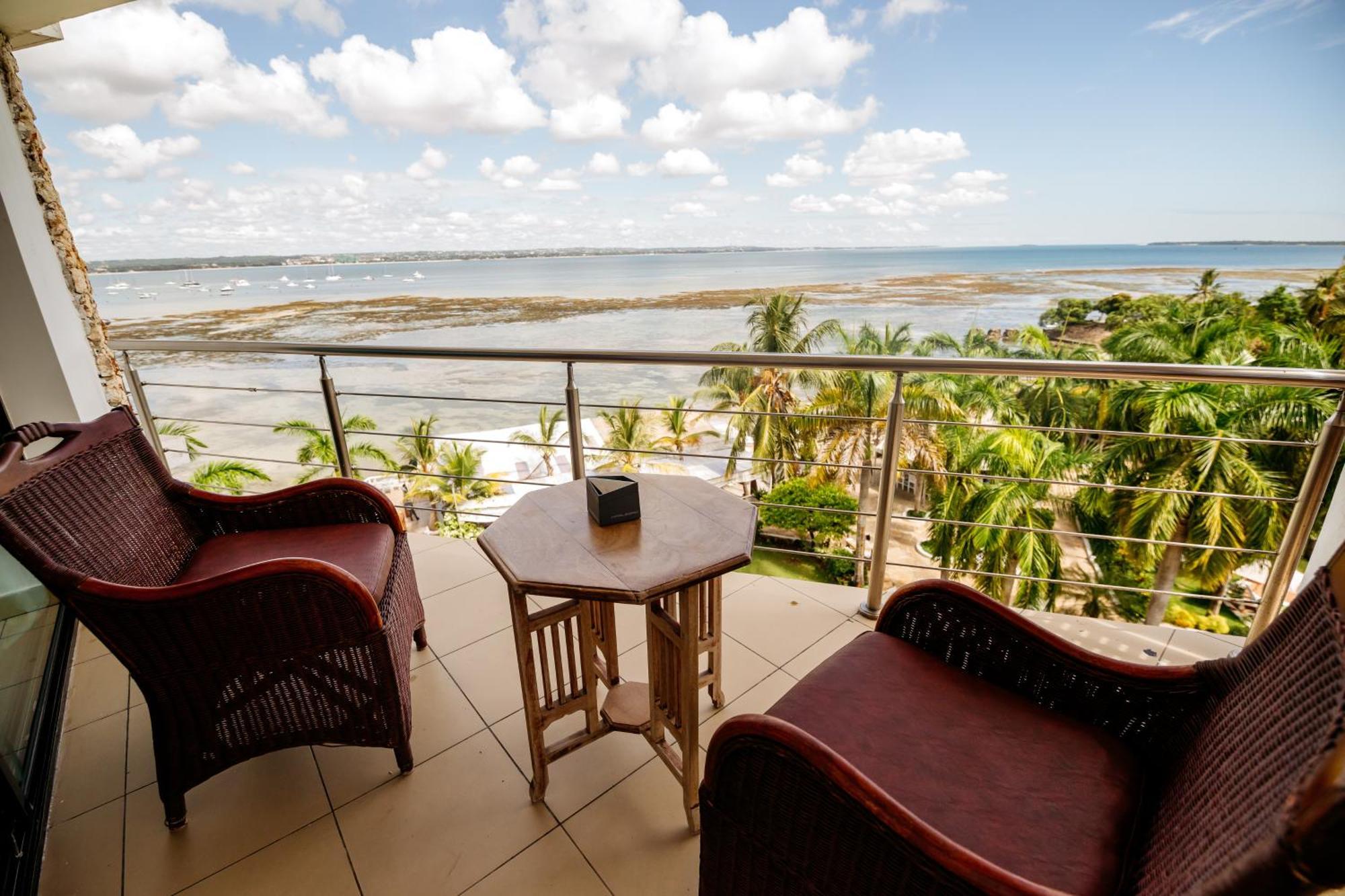 Coral Beach Hotel Νταρ ες Σαλάμ Εξωτερικό φωτογραφία