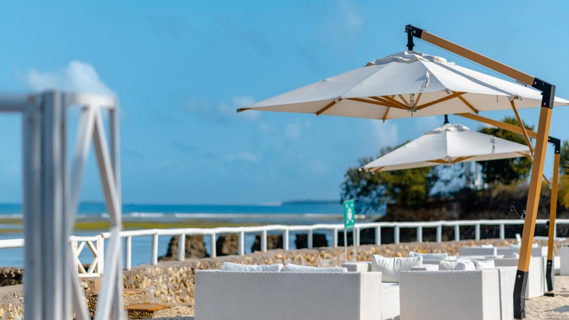 Coral Beach Hotel Νταρ ες Σαλάμ Εξωτερικό φωτογραφία